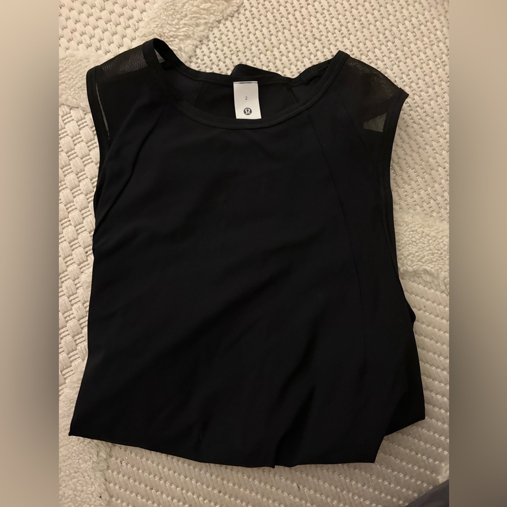 black lululemon sculpt tank top